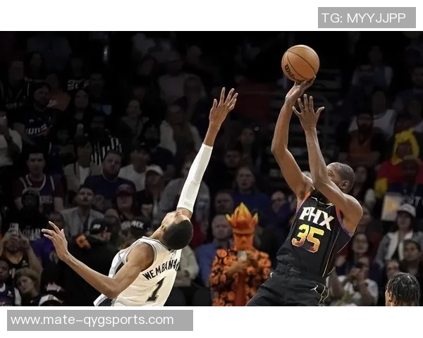 篮球明星突发血栓事件引发关注运动员健康与安全问题的深思